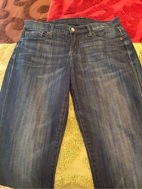 Lucky Brand Women's Faded Dark Blue Straight Leg Jeans